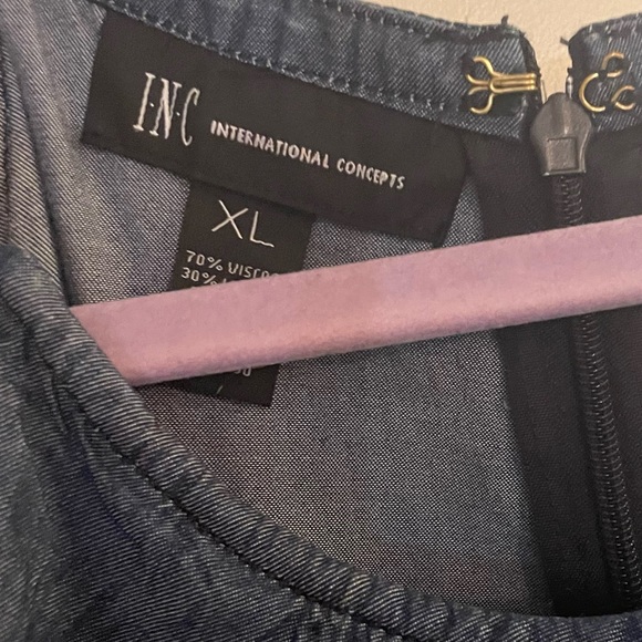 A Jean sleeveless romper - Picture 2 of 2